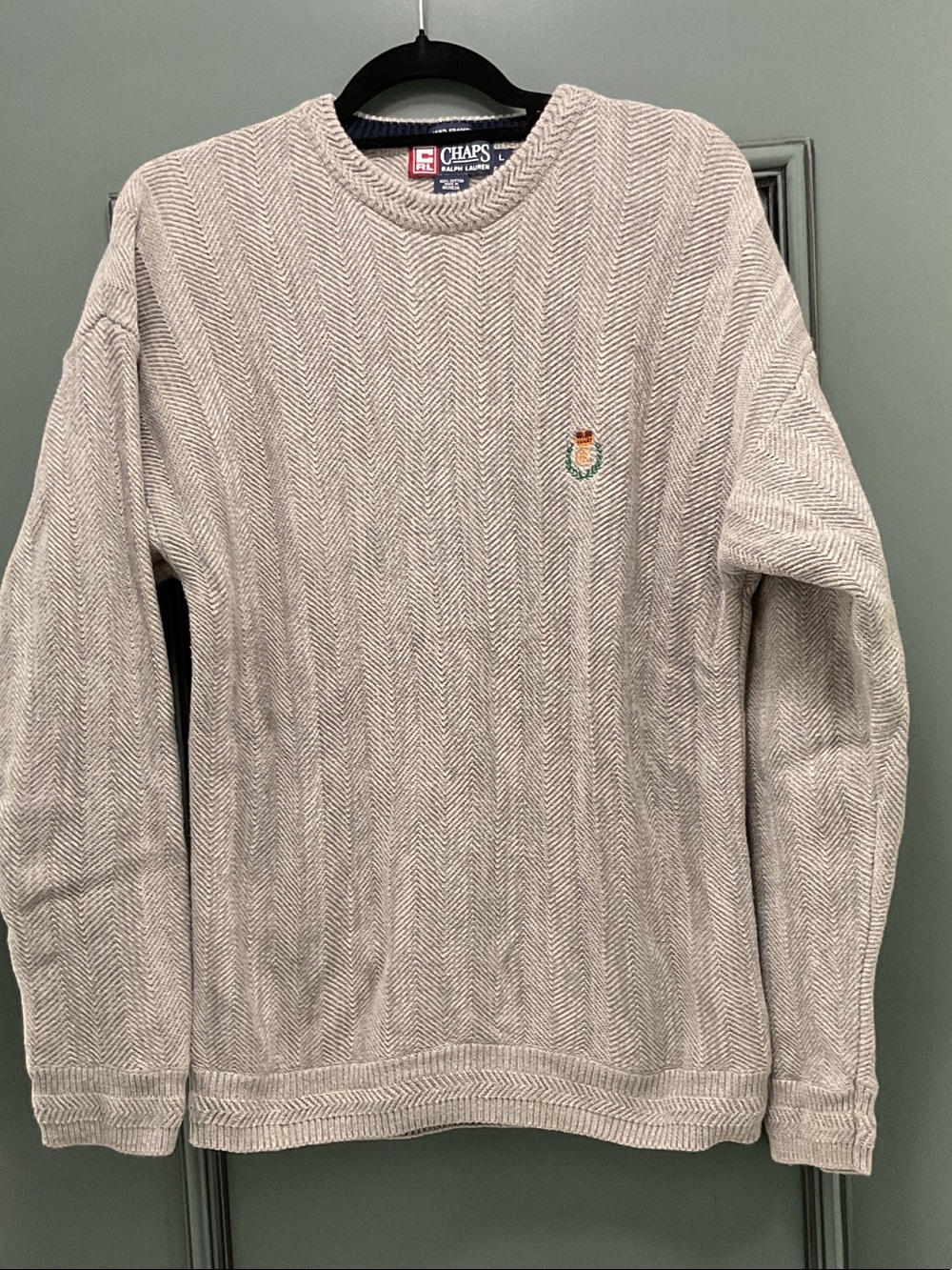 Chaps Men’s Crewneck Sweater in Light Gray with Embroidered Logo